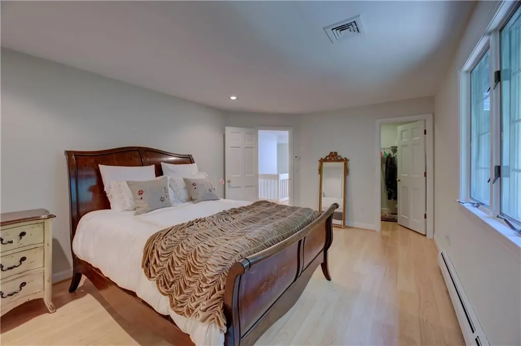 137 Signal Ridge Way East Greenwich RI 02818