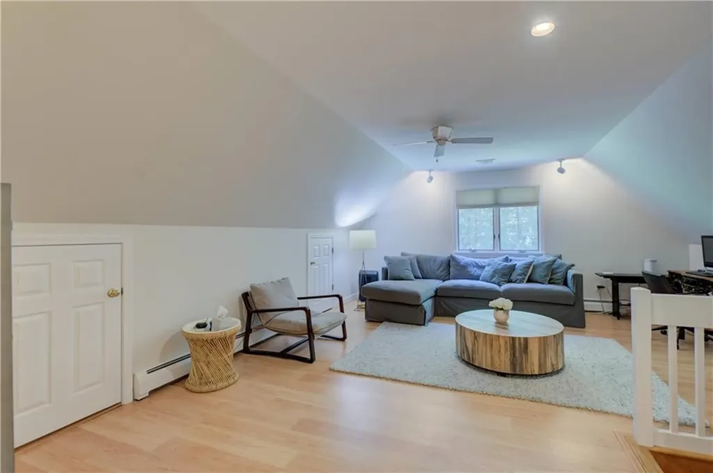 137 Signal Ridge Way East Greenwich RI 02818