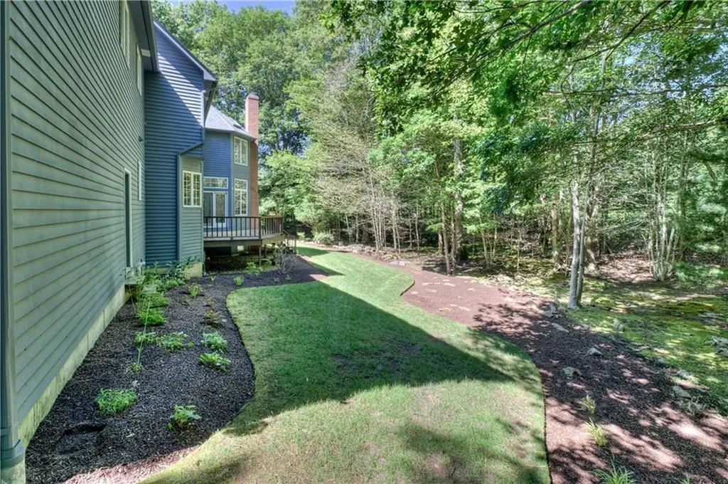 137 Signal Ridge Way East Greenwich RI 02818