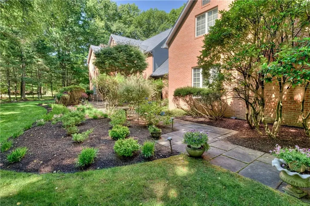 137 Signal Ridge Way East Greenwich RI 02818