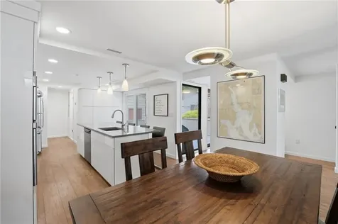 31 Seabreeze Lane Bristol RI 02809