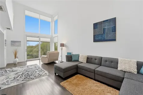 31 Seabreeze Lane Bristol RI 02809