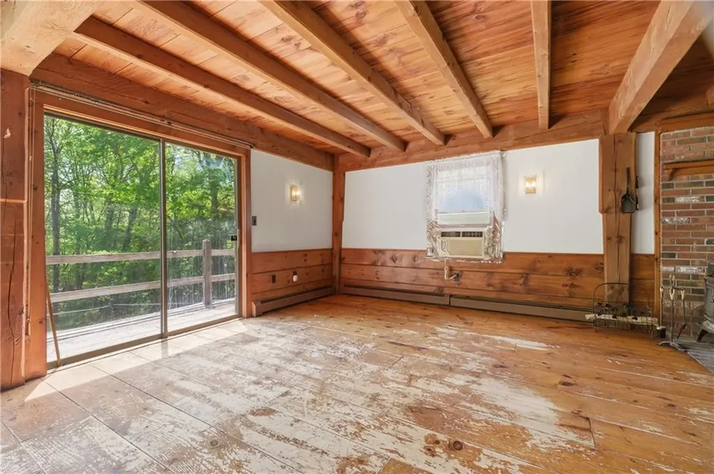 2535 Wallum Lake Road Burrillville RI 02859