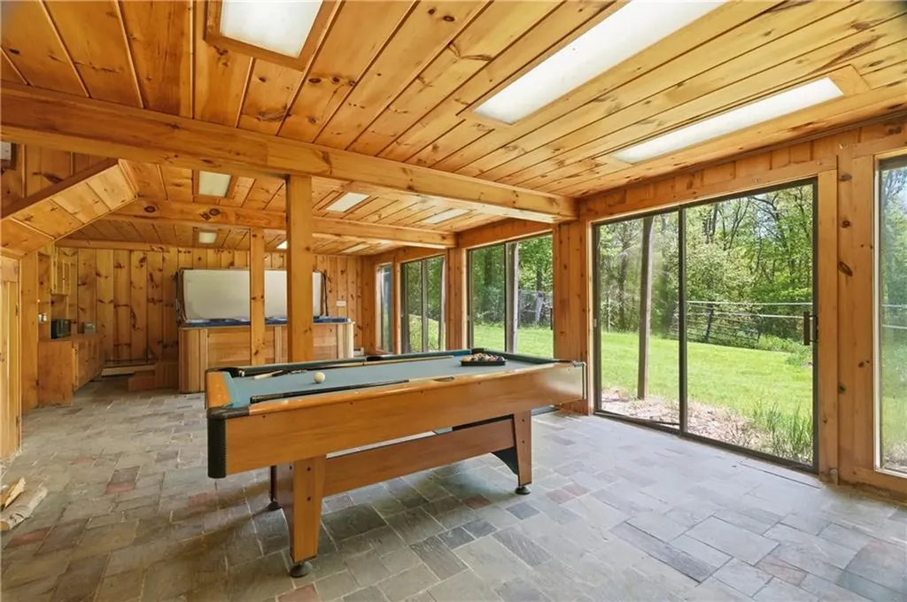 2535 Wallum Lake Road Burrillville RI 02859
