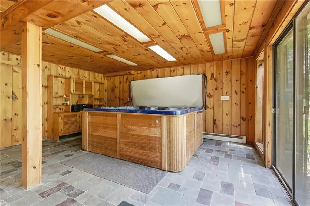 2535 Wallum Lake Road Burrillville RI 02859