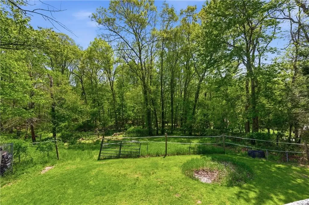 2535 Wallum Lake Road Burrillville RI 02859