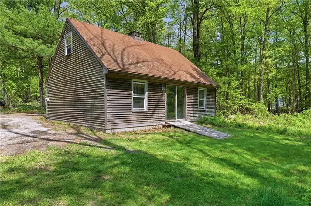 2535 Wallum Lake Road Burrillville RI 02859