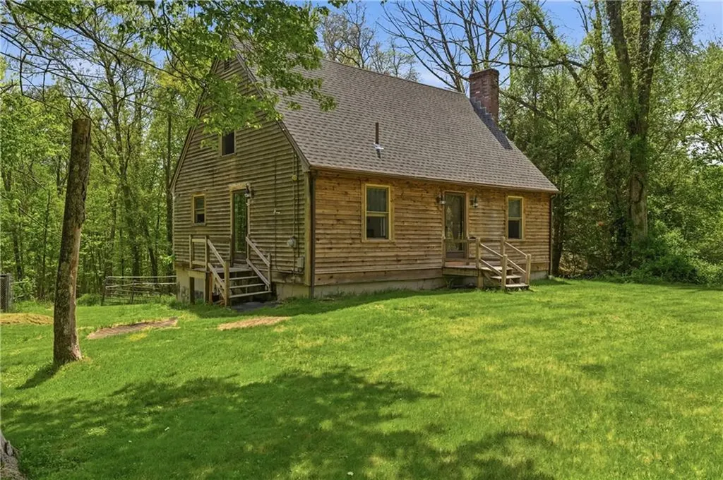2535 Wallum Lake Road Burrillville RI 02859