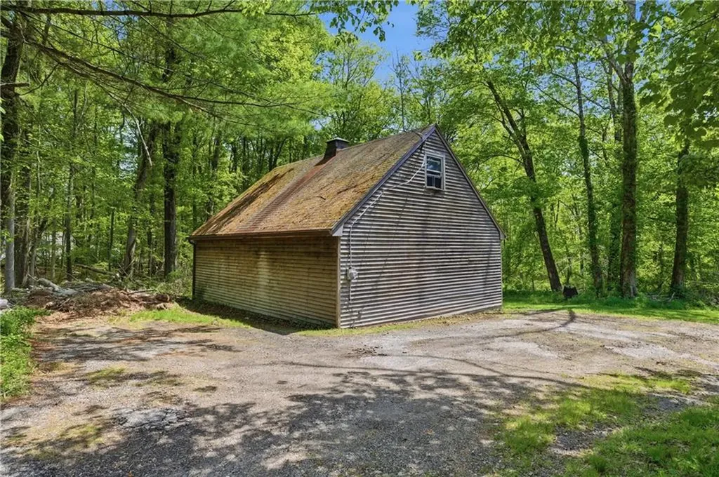 2535 Wallum Lake Road Burrillville RI 02859