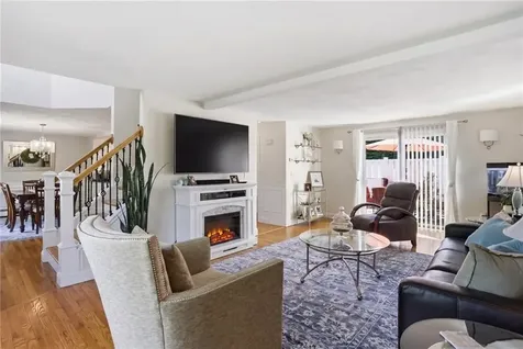 34 Brooks Farm Drive Bristol RI 02809