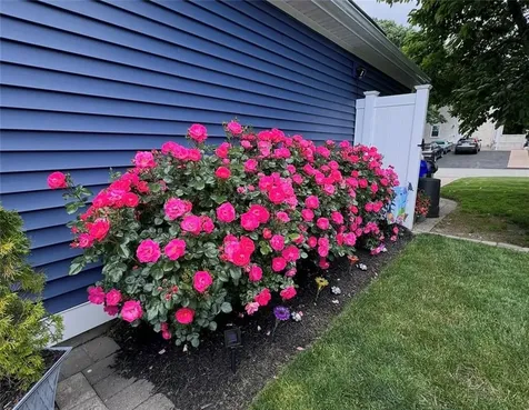 34 Brooks Farm Drive Bristol RI 02809