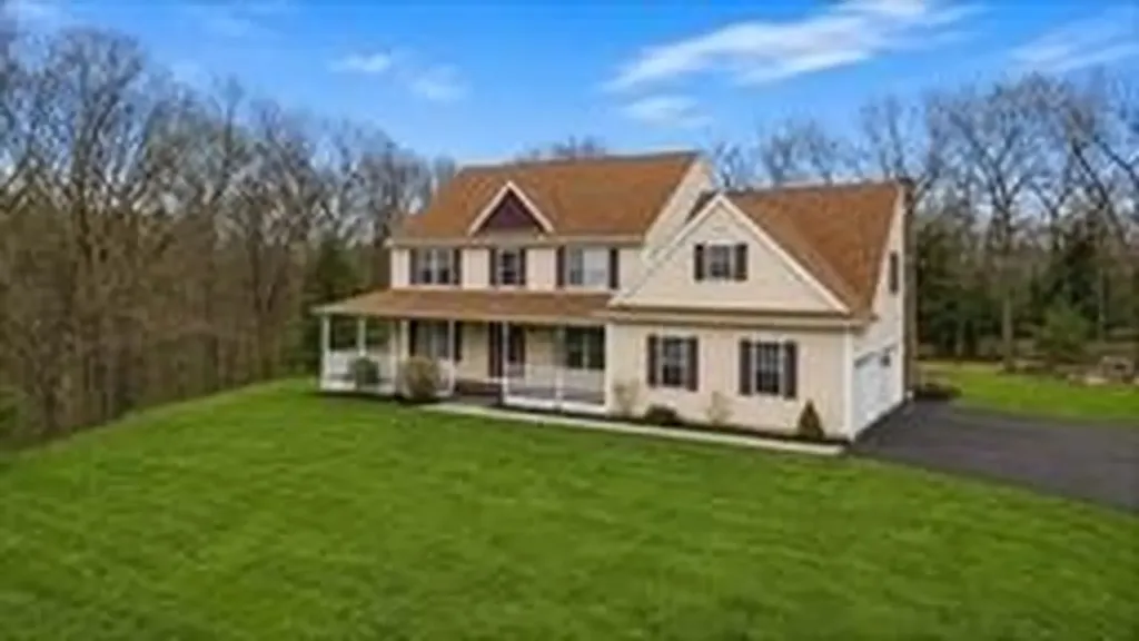 226 Tower Hill Road Cumberland RI 02864