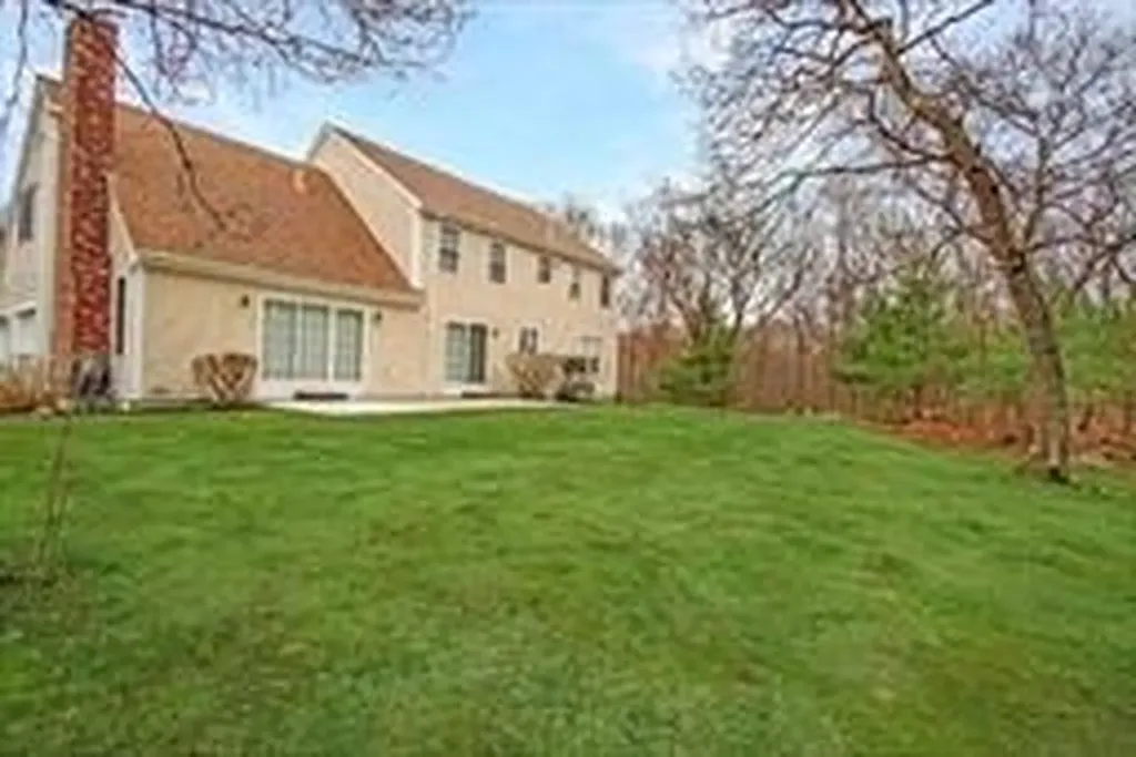 226 Tower Hill Road Cumberland RI 02864