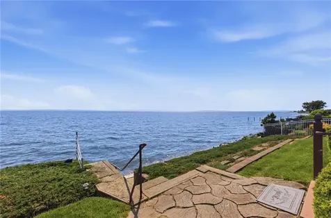 25 Narragansett Street North Kingstown RI 02852