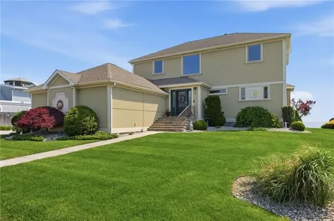 25 Narragansett Street North Kingstown RI 02852