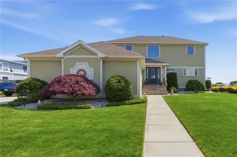 25 Narragansett Street North Kingstown RI 02852