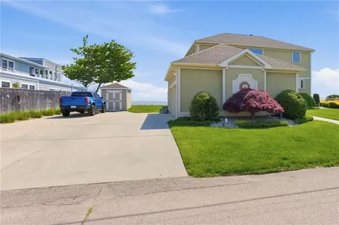 25 Narragansett Street North Kingstown RI 02852