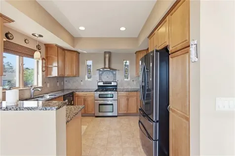 25 Narragansett Street North Kingstown RI 02852