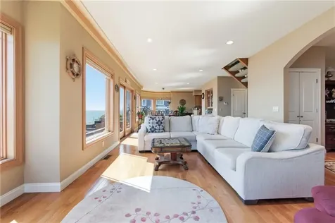 25 Narragansett Street North Kingstown RI 02852