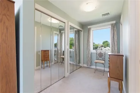 25 Narragansett Street North Kingstown RI 02852