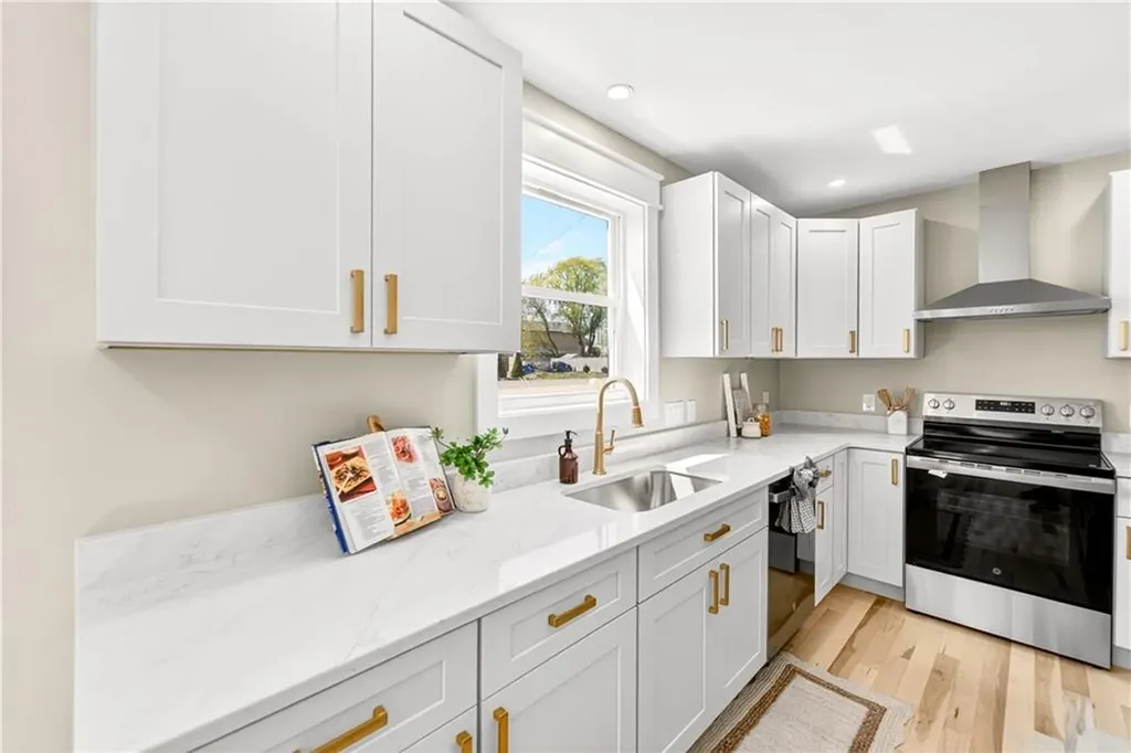 1455 Park Avenue Cranston RI 02920
