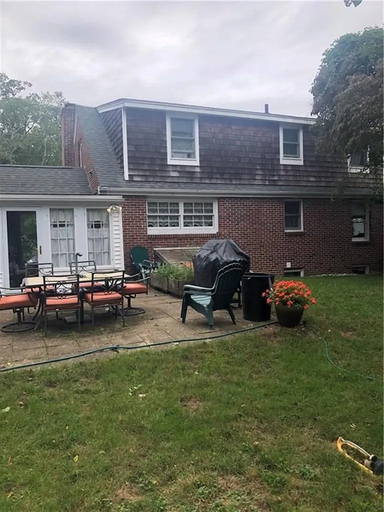 10 Isabelle Drive Narragansett RI 02882