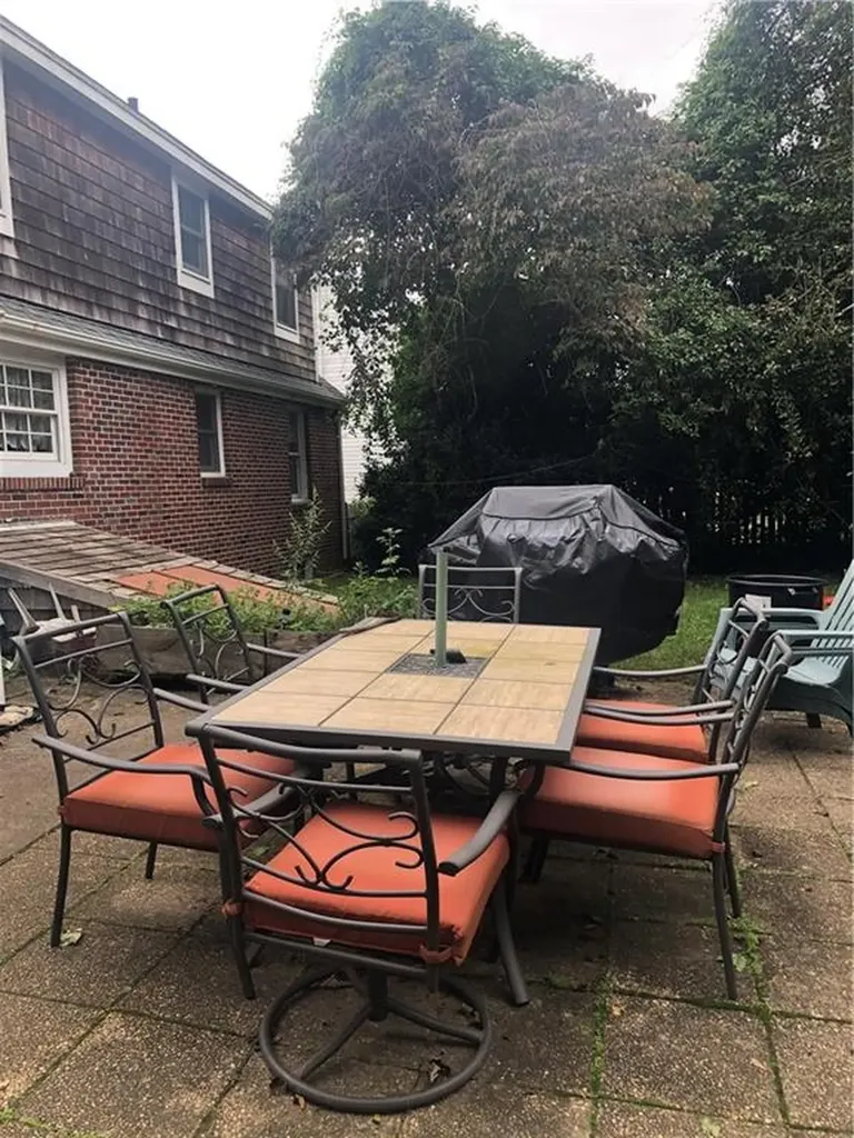 10 Isabelle Drive Narragansett RI 02882