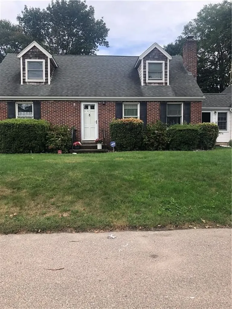 10 Isabelle Drive Narragansett RI 02882
