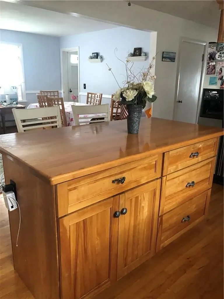 10 Isabelle Drive Narragansett RI 02882