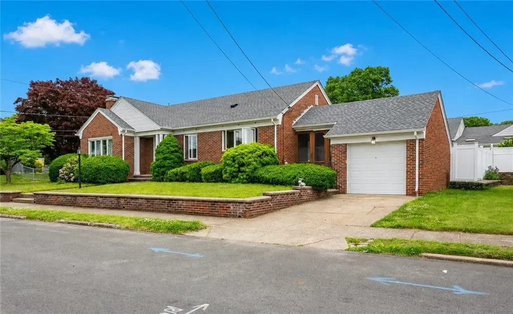 51 Beverly Ann Drive North Providence RI 02911