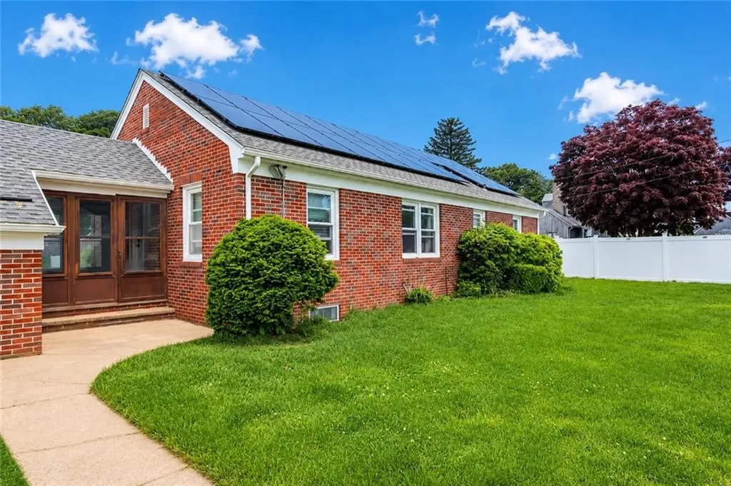 51 Beverly Ann Drive North Providence RI 02911