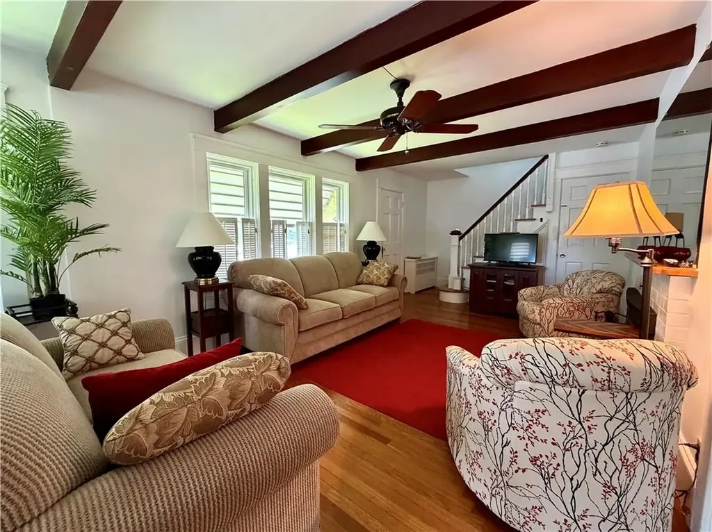 59 Clyde Street West Warwick RI 02893