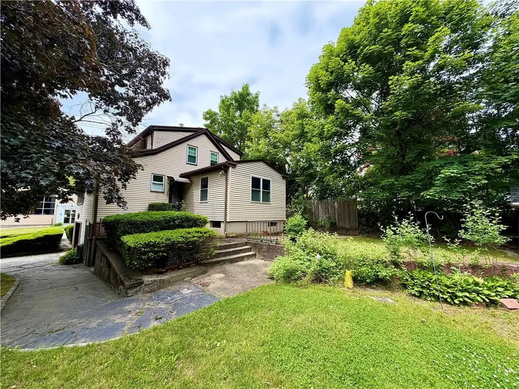 59 Clyde Street West Warwick RI 02893