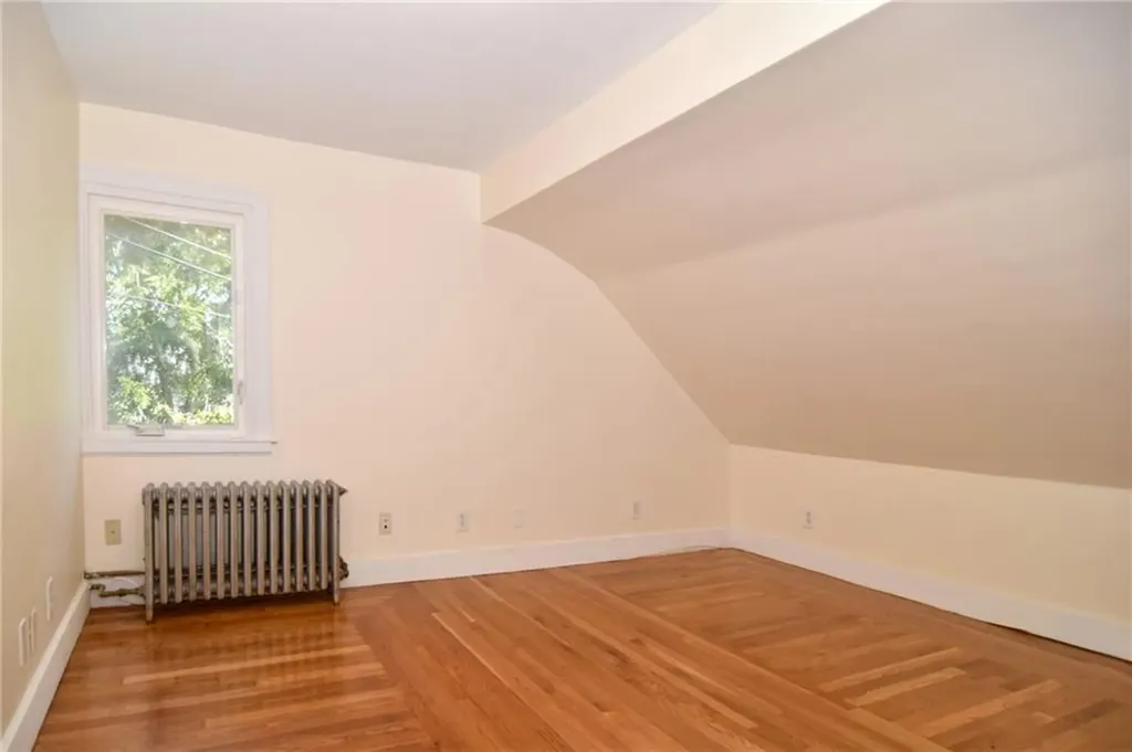 2915 Post Road Warwick RI 02886