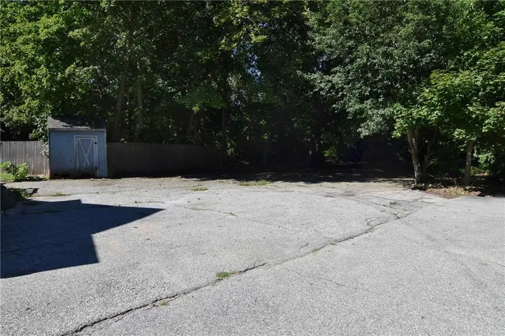2915 Post Road Warwick RI 02886