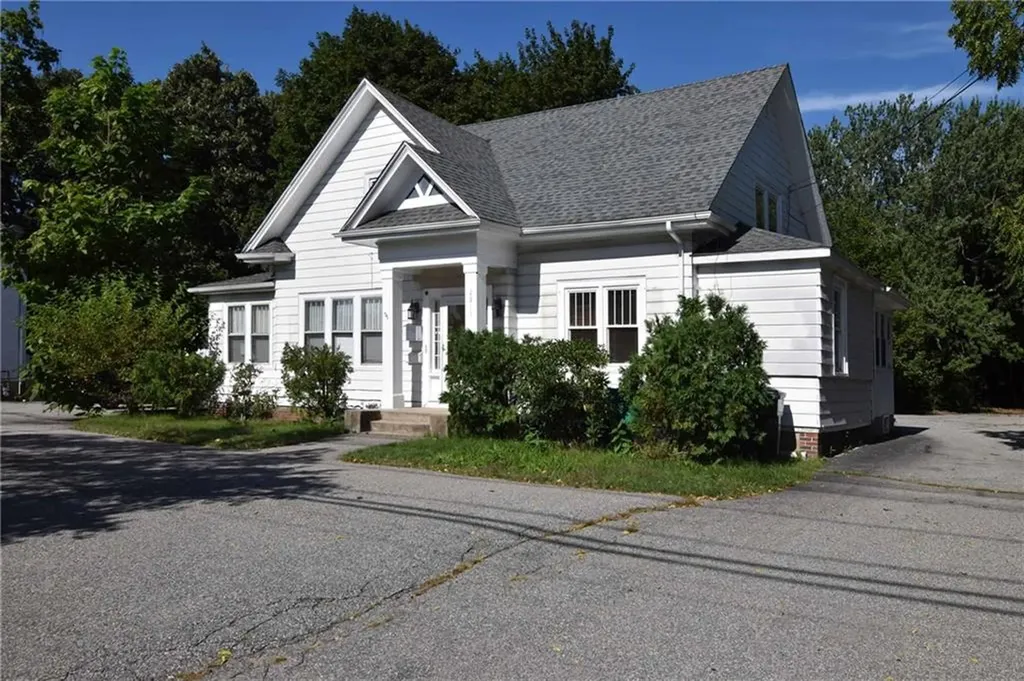2915 Post Road Warwick RI 02886