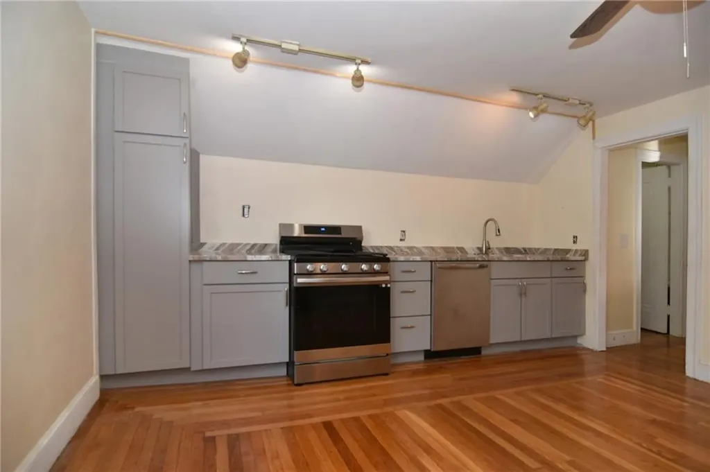 2915 Post Road Warwick RI 02886