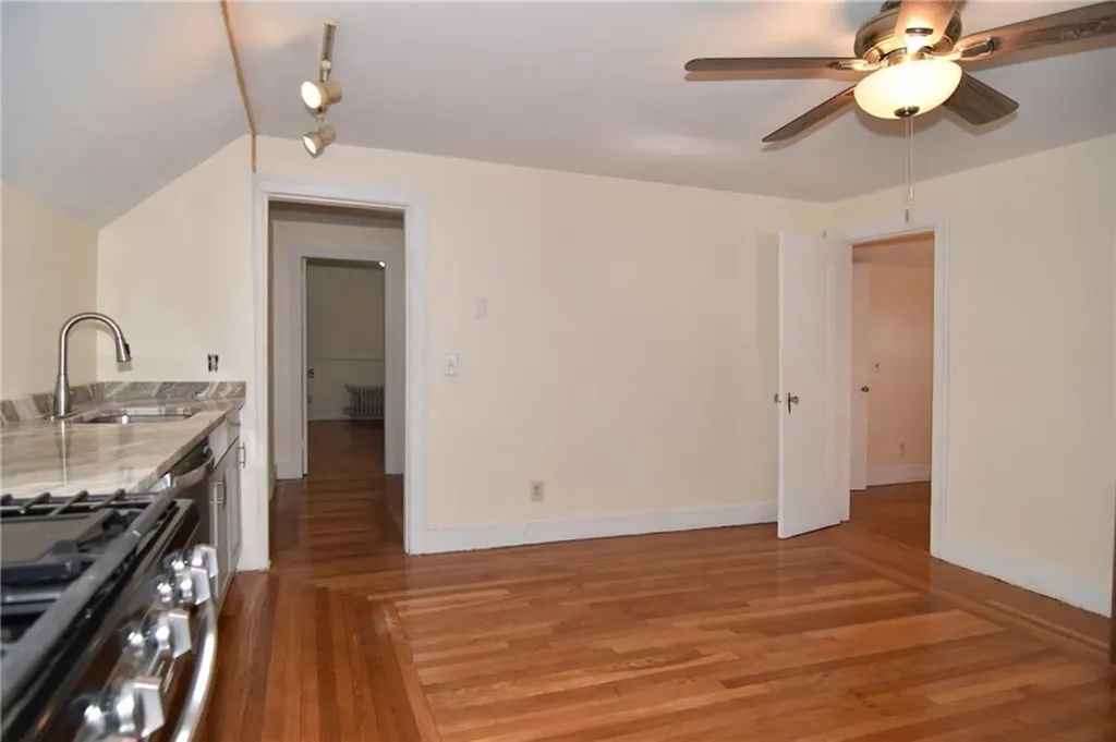 2915 Post Road Warwick RI 02886