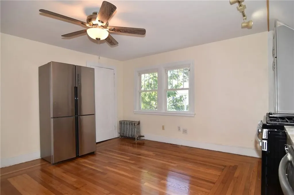 2915 Post Road Warwick RI 02886