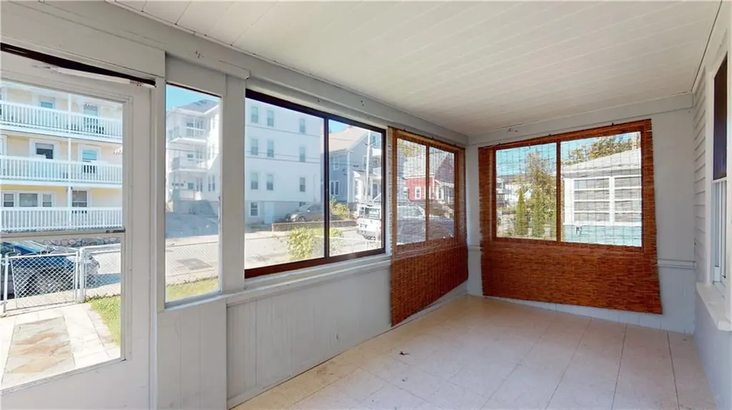 127 3rd Avenue Woonsocket RI 02895