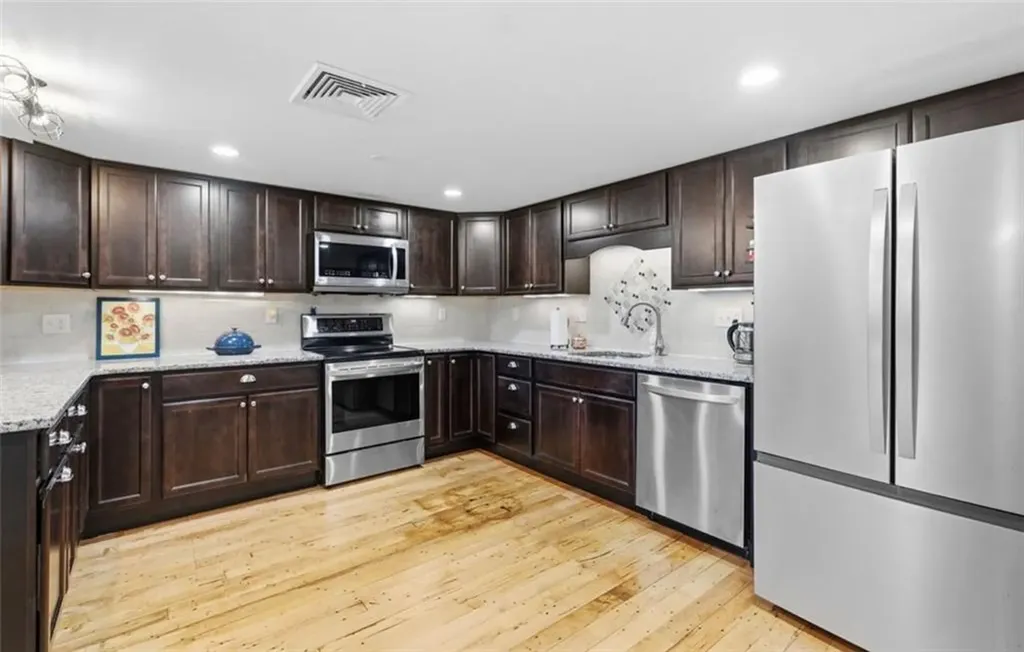 1 Tupperware Drive North Smithfield RI 02896