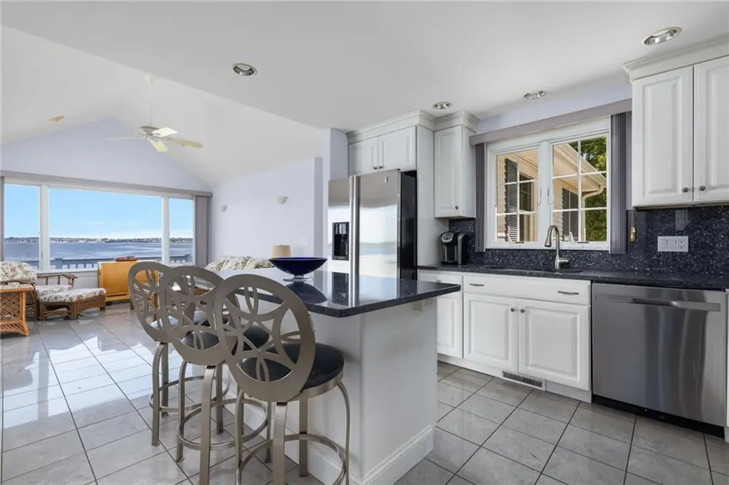 2 King Phillip Avenue Bristol RI 02809