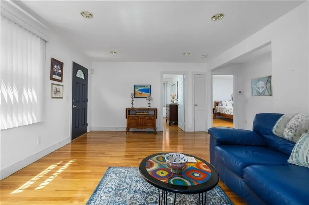 2 King Phillip Avenue Bristol RI 02809