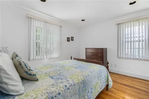2 King Phillip Avenue Bristol RI 02809