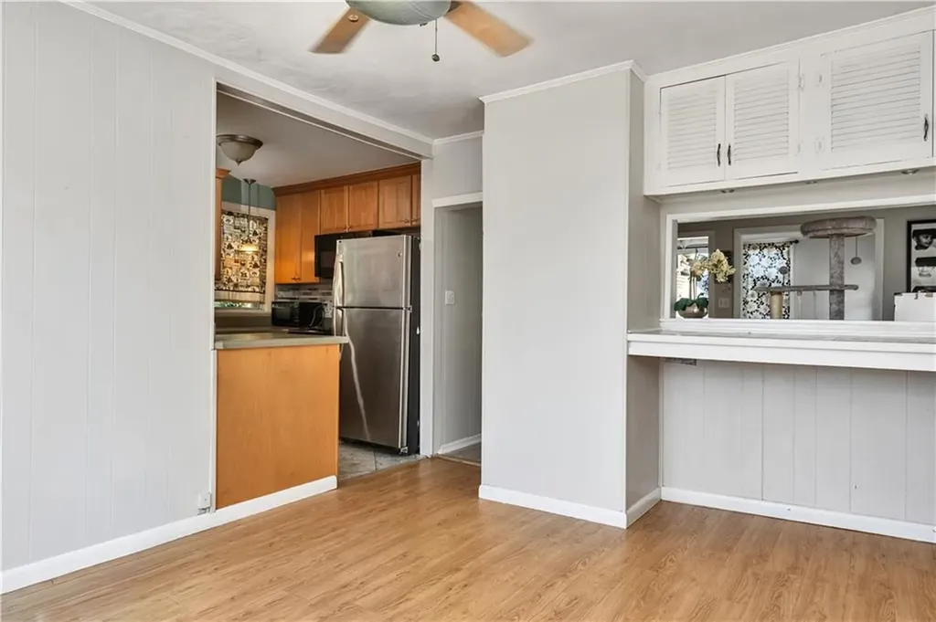203 Farmington Avenue Cranston RI 02920