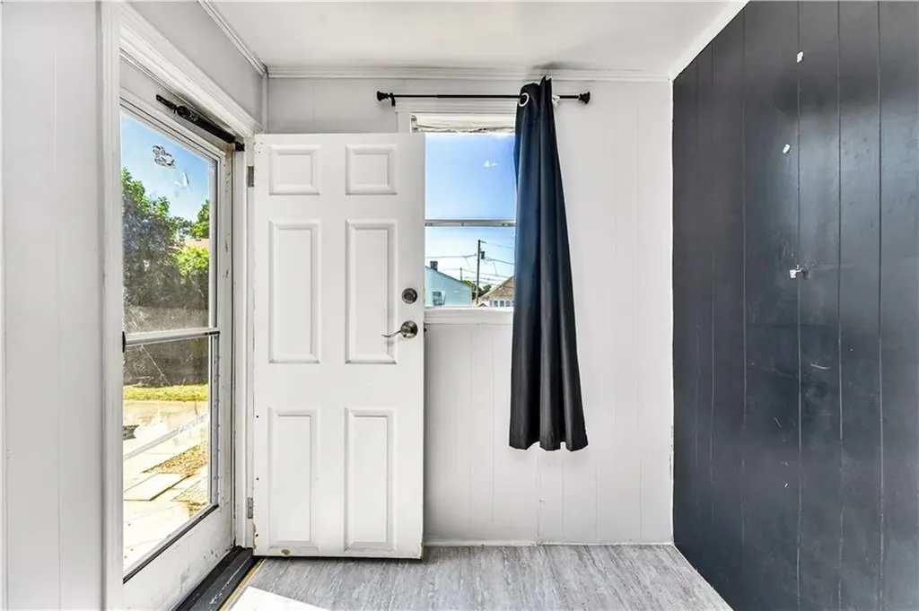 203 Farmington Avenue Cranston RI 02920