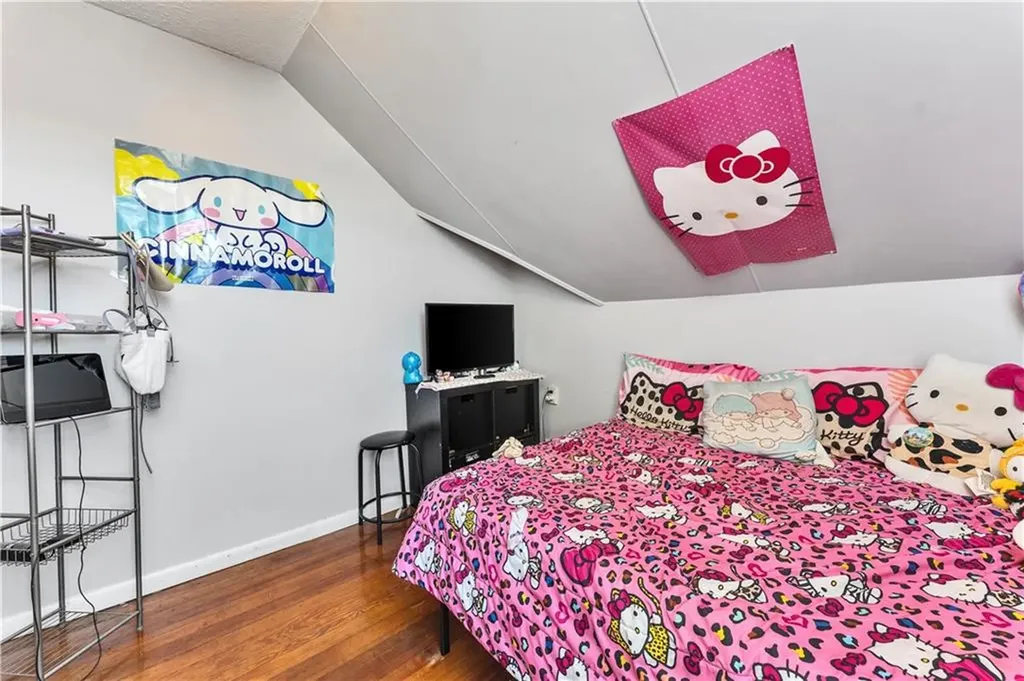 203 Farmington Avenue Cranston RI 02920