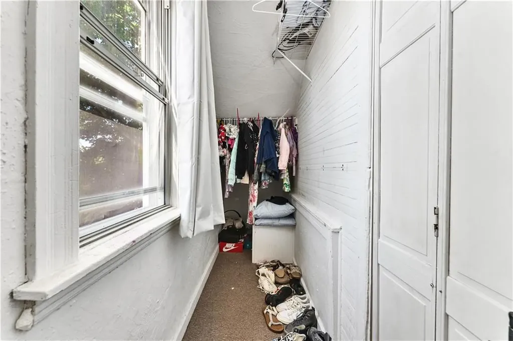 203 Farmington Avenue Cranston RI 02920