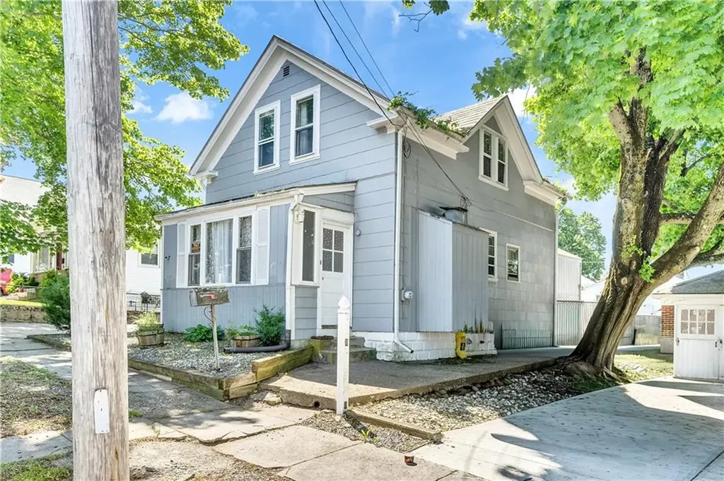 203 Farmington Avenue Cranston RI 02920
