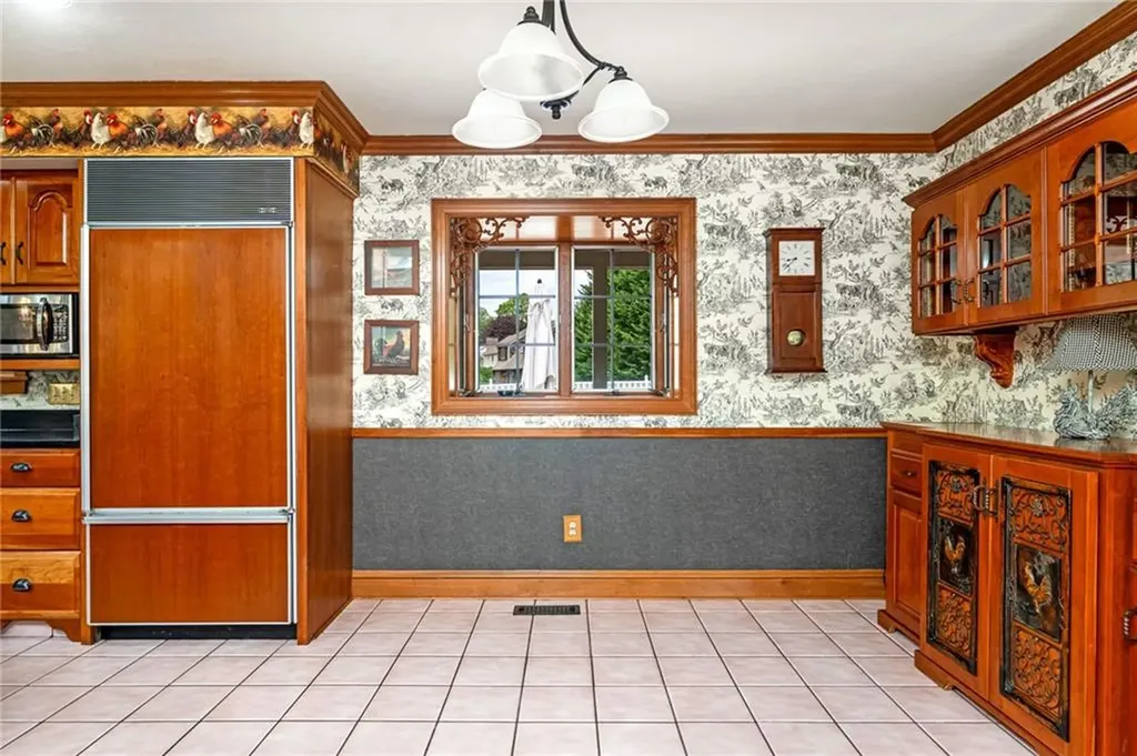 74 Oakwoods Drive South Kingstown RI 02879